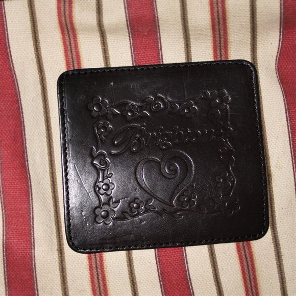 Brighton Vintage Tan Crochet Heart Shoulder Bag - Picture 8 of 10